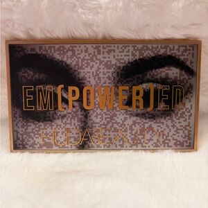 Huda Beauty EM(POWER)ED Eyeshadow Palette